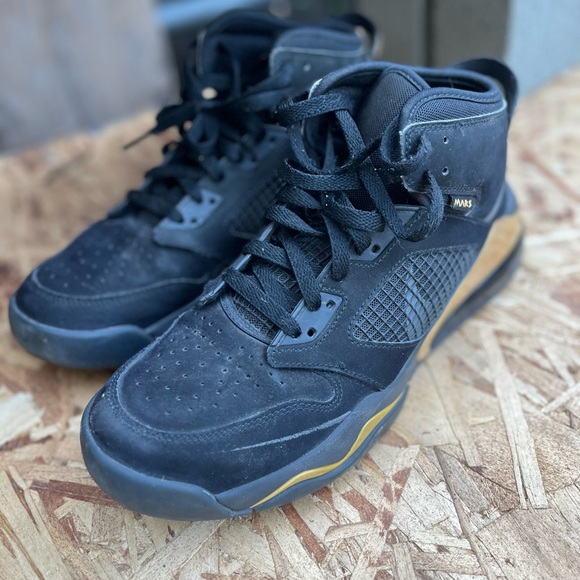 jordan mars black